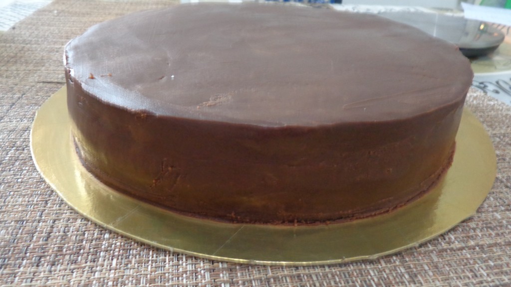 Gâteau noisette chocolat au ferréro rocher9