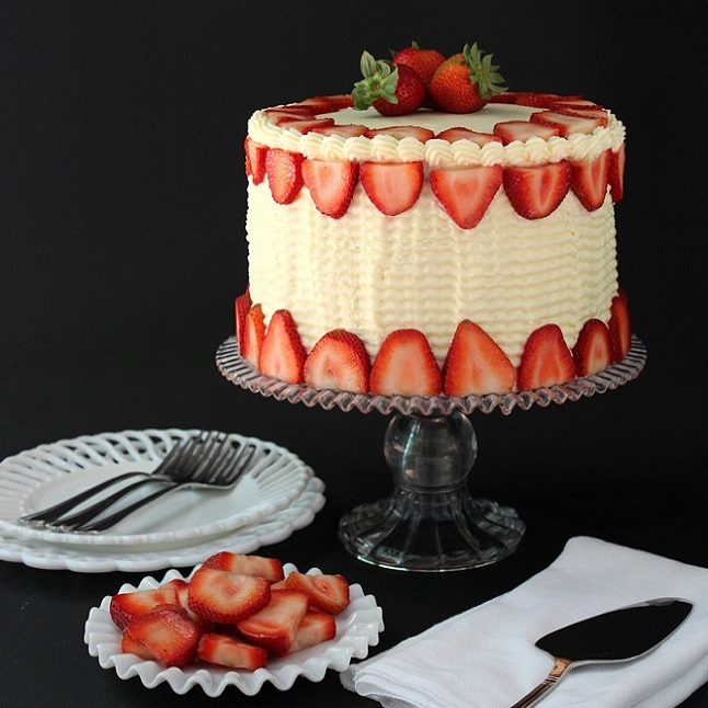 Gâteau aux fraises pour accueillir le beau temps1