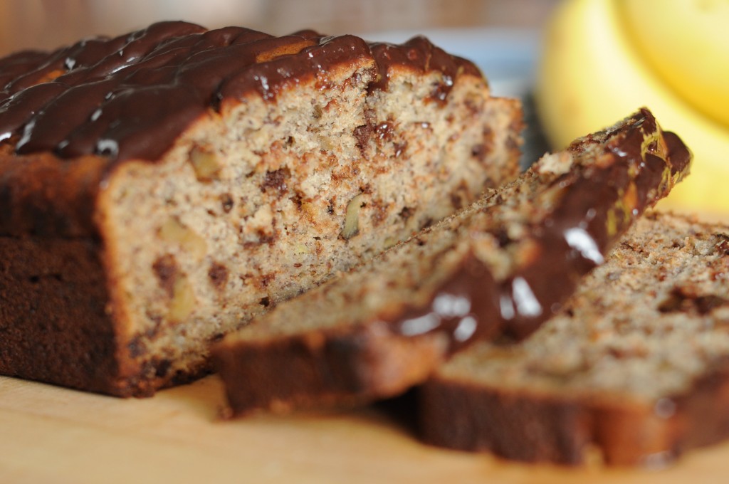 Cake à la banane, noix et pépites de chocolat Gâteaux Cake à la banane, noix et pépites de chocolat Gâteaux