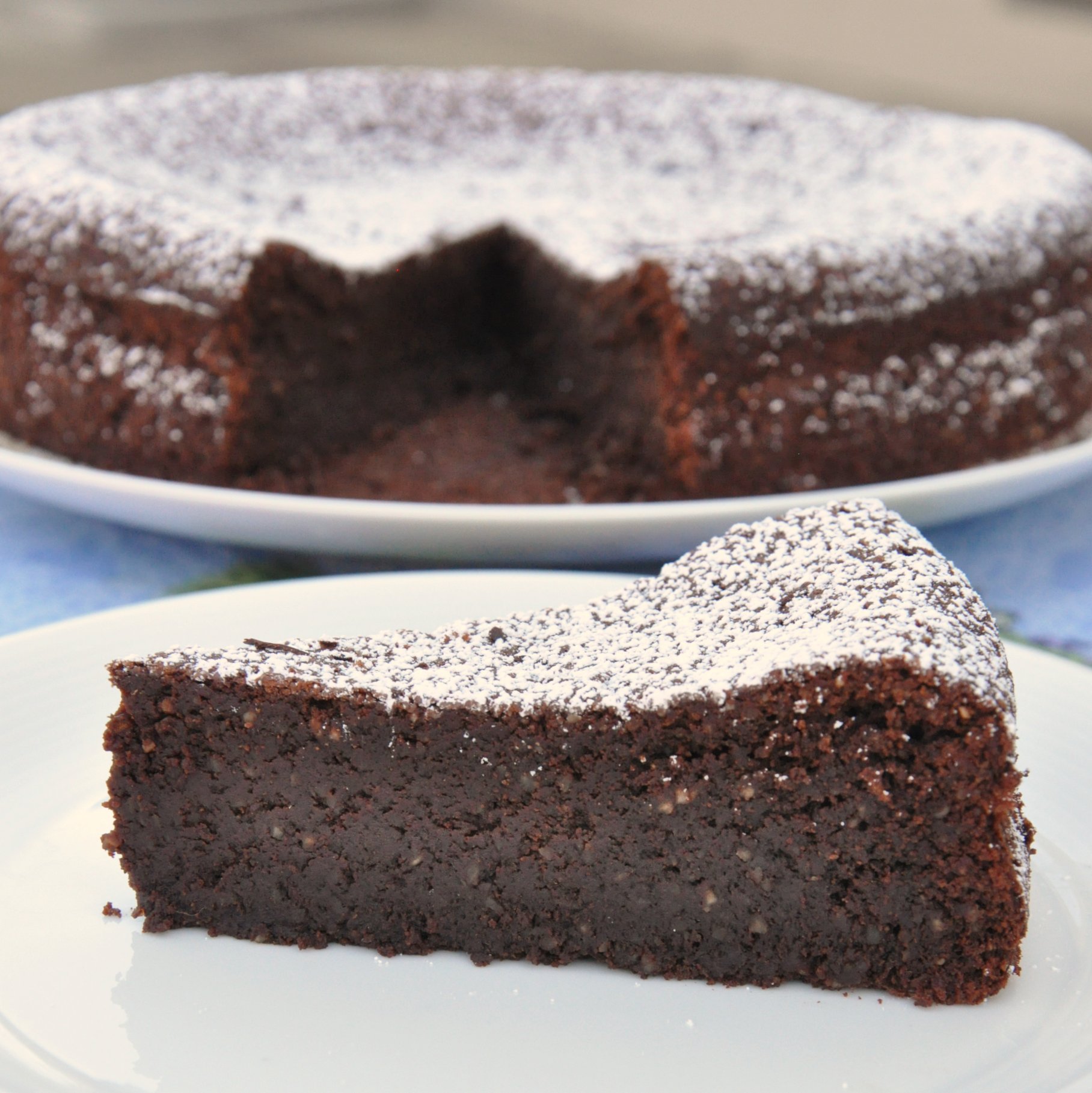 Gâteau choco toblerone noir - La petite pâtisserie d'iza